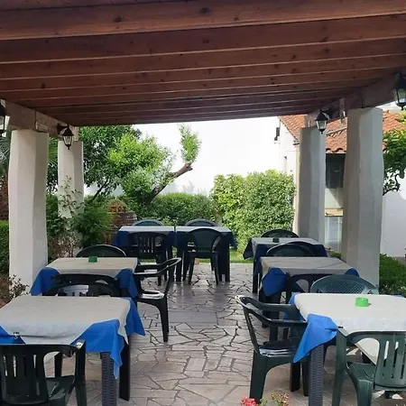 Bed & Breakfast La 4*